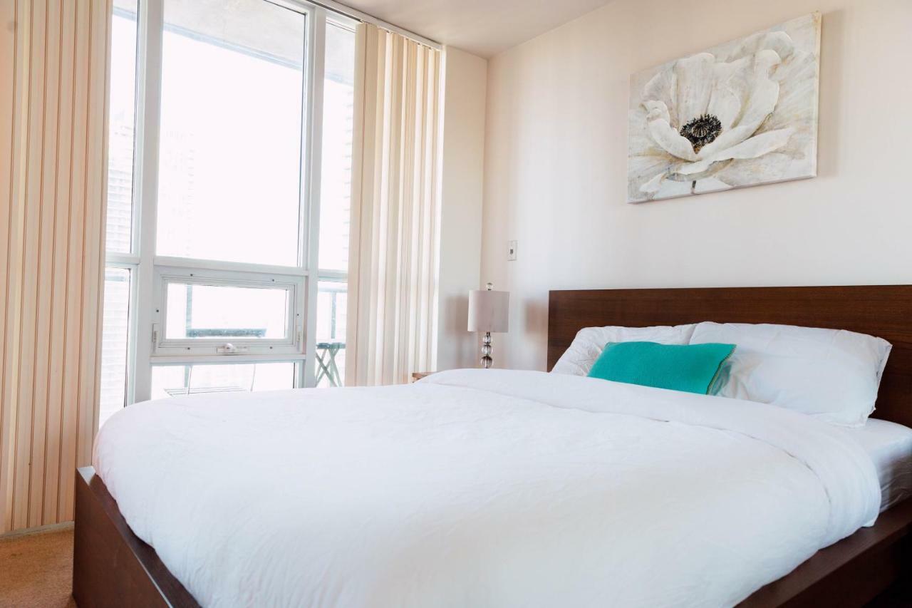 Sarkar Suites - Maple Leaf Square Toronto Buitenkant foto