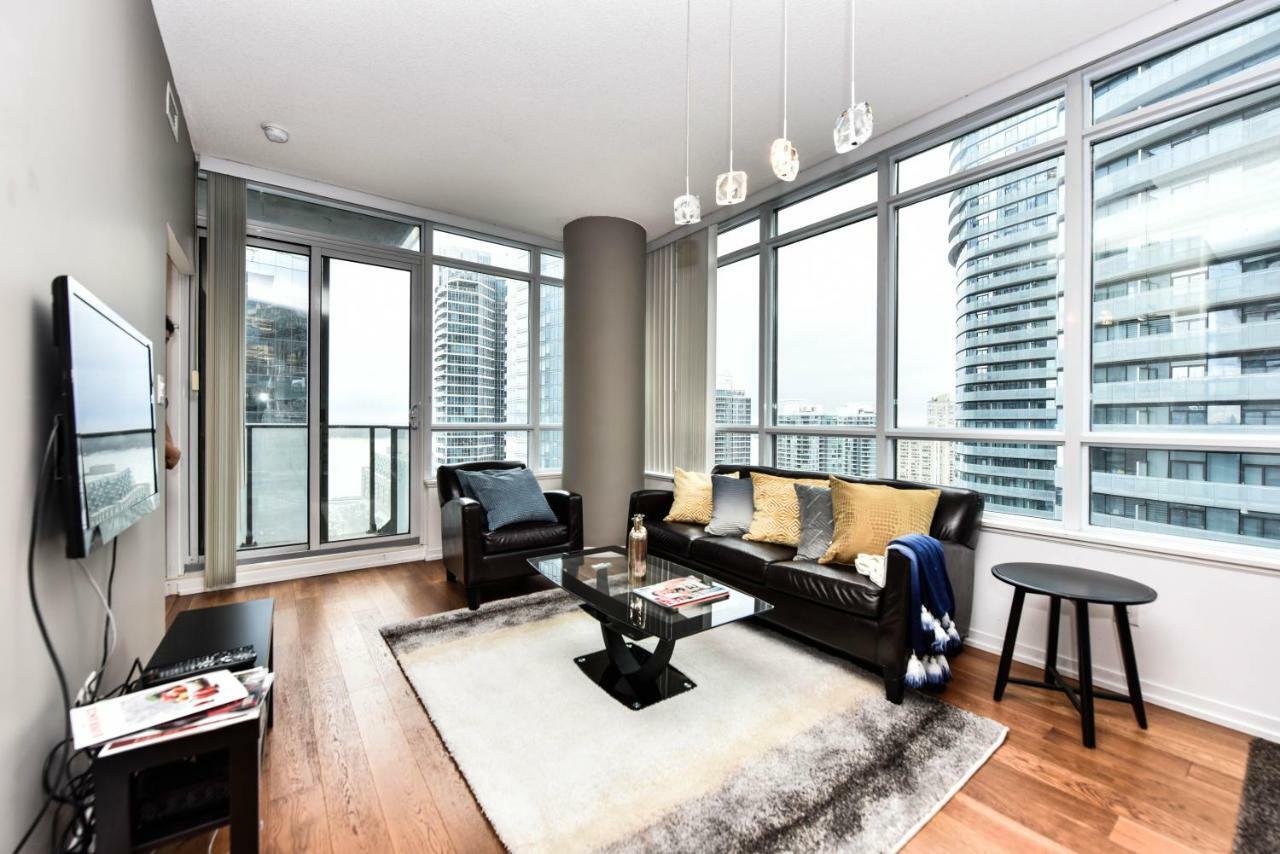 Sarkar Suites - Maple Leaf Square Toronto Buitenkant foto