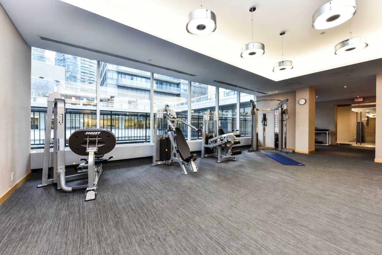 Sarkar Suites - Maple Leaf Square Toronto Buitenkant foto
