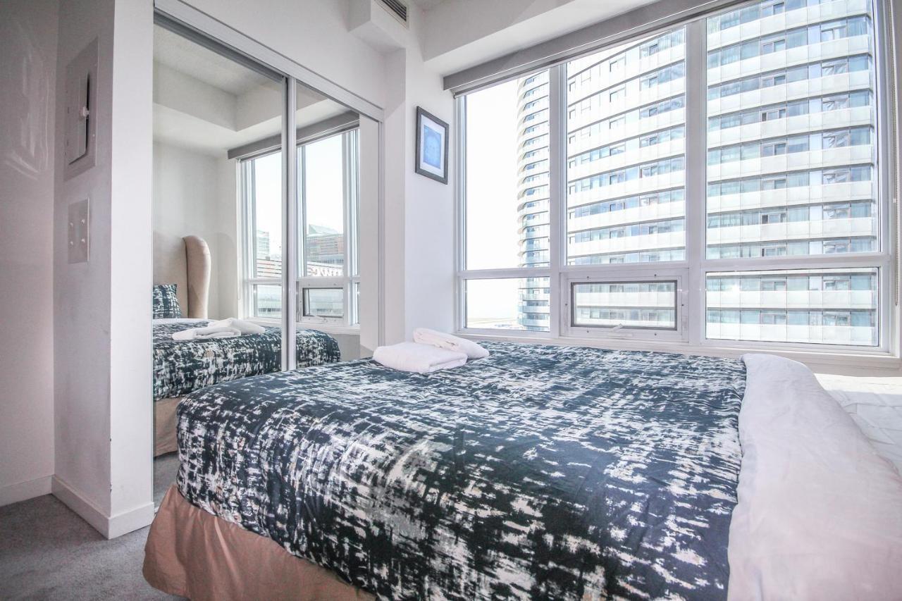 Sarkar Suites - Maple Leaf Square Toronto Buitenkant foto