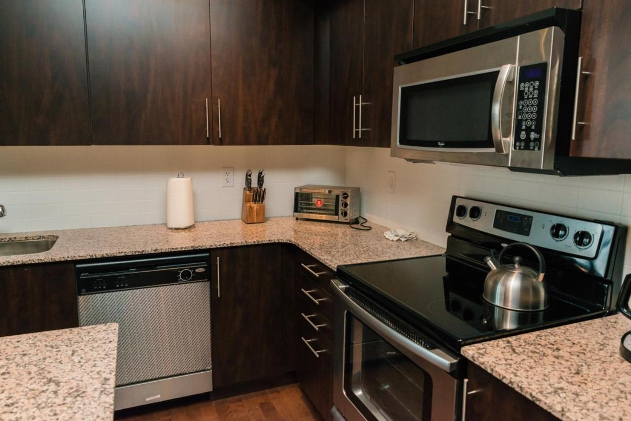 Sarkar Suites - Maple Leaf Square Toronto Buitenkant foto