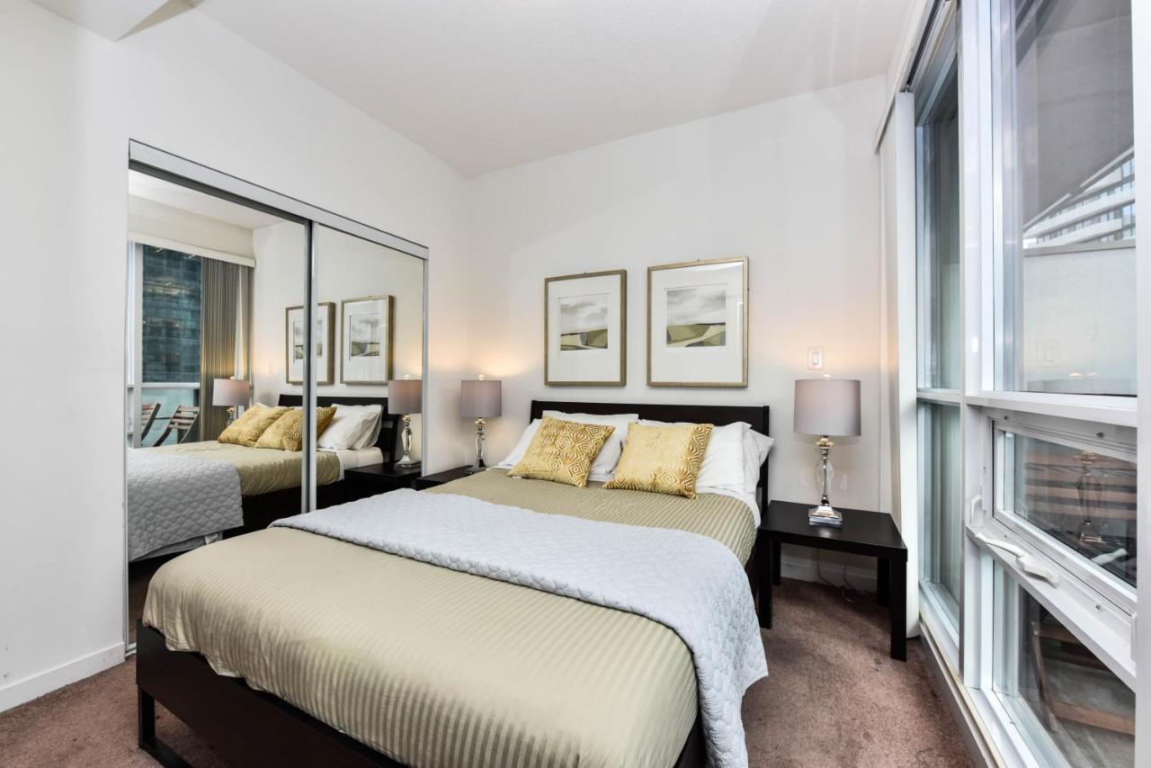 Sarkar Suites - Maple Leaf Square Toronto Buitenkant foto