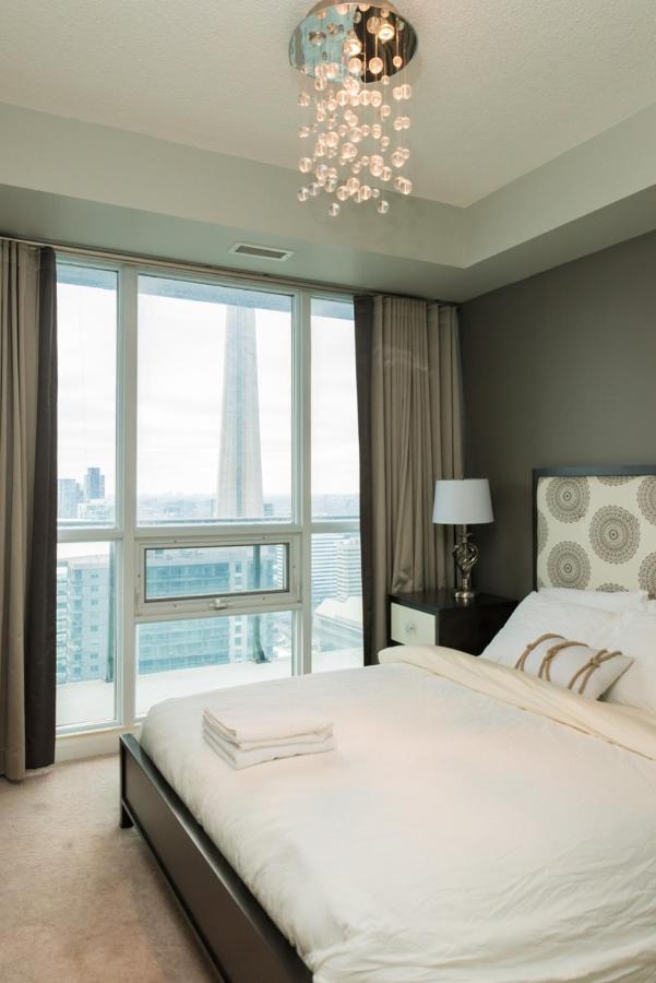 Sarkar Suites - Maple Leaf Square Toronto Buitenkant foto