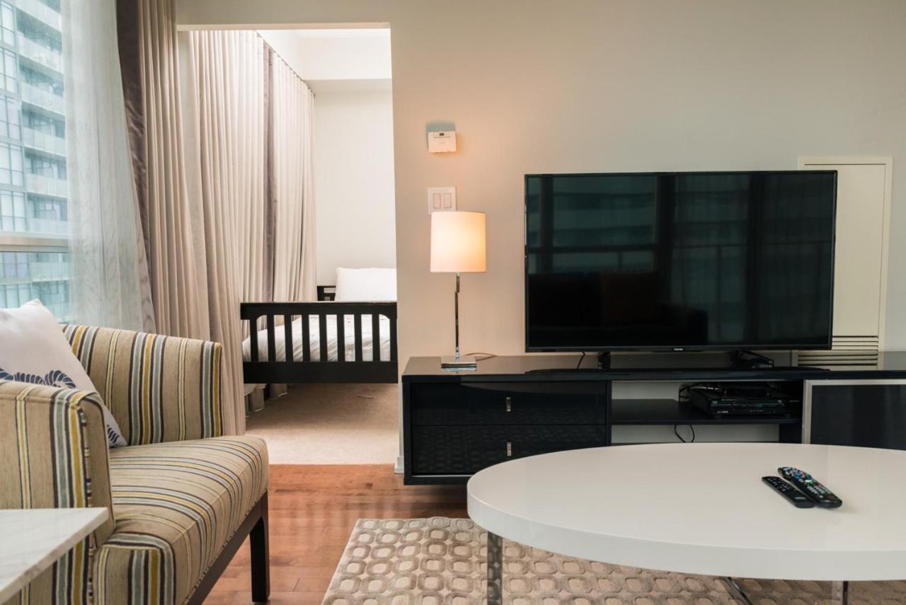 Sarkar Suites - Maple Leaf Square Toronto Buitenkant foto