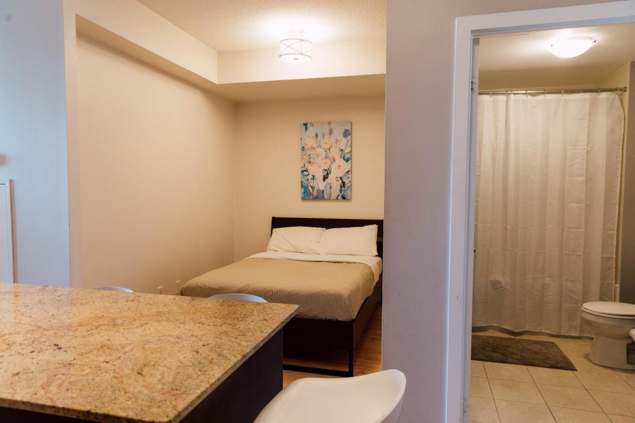 Sarkar Suites - Maple Leaf Square Toronto Buitenkant foto